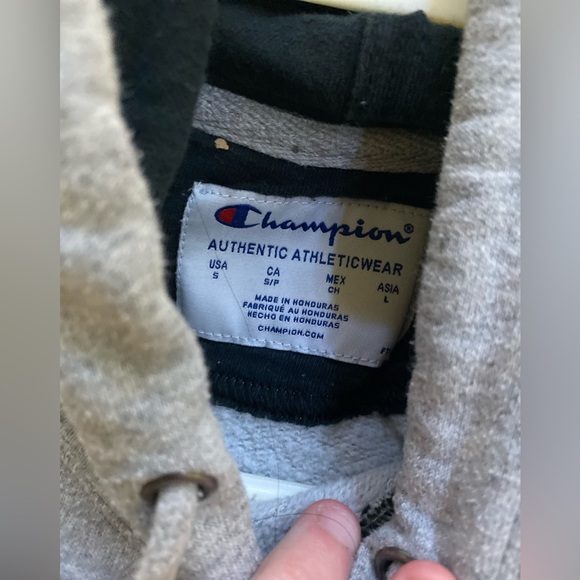 CHAMPION HOODIE - Picture 3 of 4